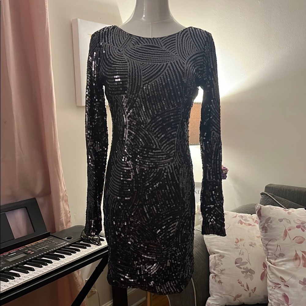 Black Sequin Embellished Long Sleeve Dress